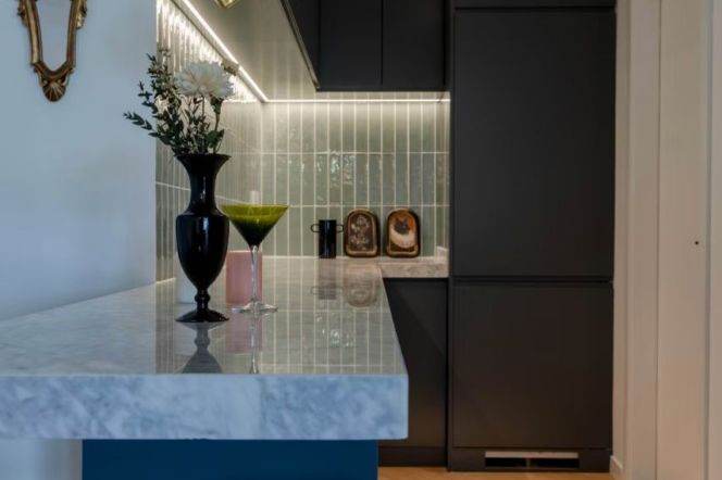 Modern decoration 3brs with wall raditor  beside Su zhou river 