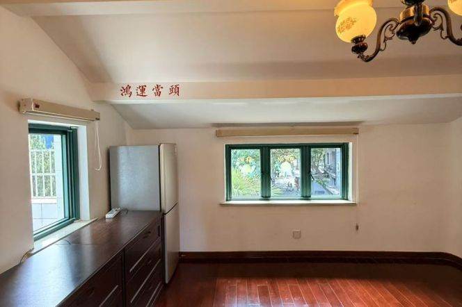 Changshu rd 2BR apartment with terrace