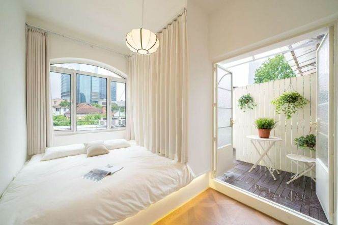Nice terrace 1Br/1Lr/1Bt apt nr West nanjing rd,M2/12/13
