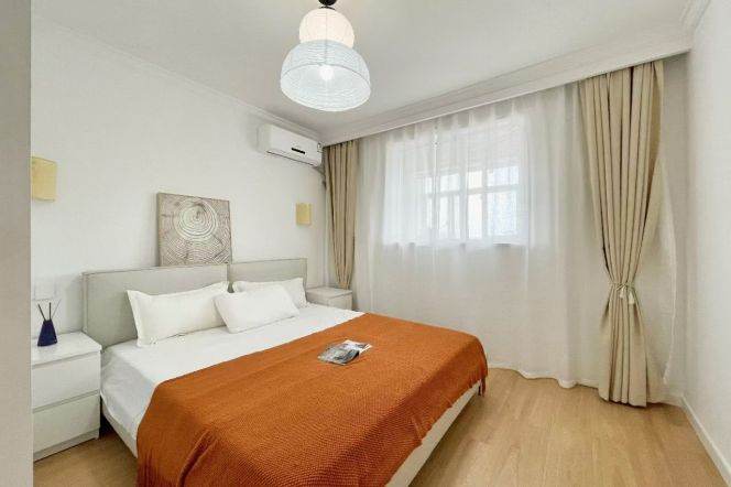 Elevator Spacious 1Br/2Lr/1Bt Close to L3/4/7 Zhenping Rd Station 