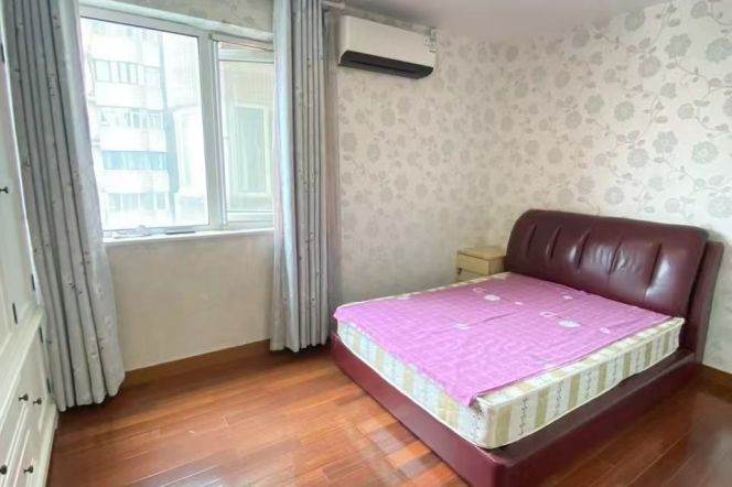 Full furnished 3brs/2baths & elevator @Hongqiao Rd & Line 3/4/10