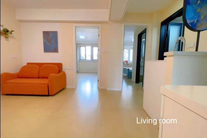 Lovely comfortable 2BR 2BA w elevator near Jiashan rd M9/12