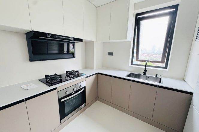 Newly Highrise 1BR NR Jiashan Station with Central AC/Oven 10.5K