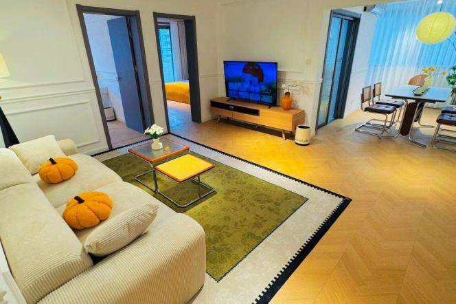 Elevator 3Br/2Lr/1Bt@L2/11 Jiangsu Rd Metro Station 
