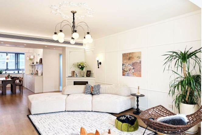 Spacious 3+1 Bedroom Apartment in Gubei | Full Floor Heating & Central Air