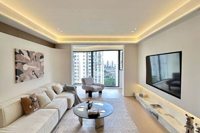 Brand new decortion 3brs with floor heating and balcony beside the beautiful Su Zhou river