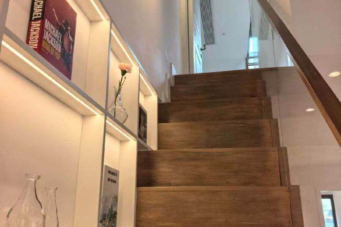 Newly decorated 3bedrooms house with heating &Central AC @ Jing'an Temple