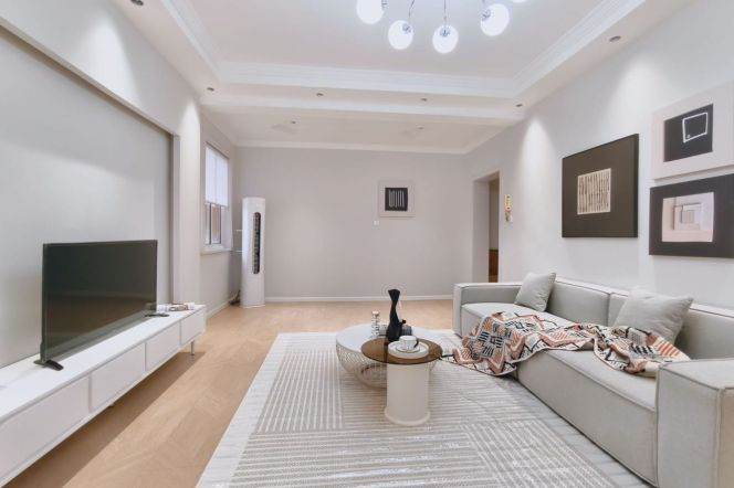 Elevator 2BR | Xietu Road | 5-min walk to Line 9 & Line 12 Jiashan Road Station