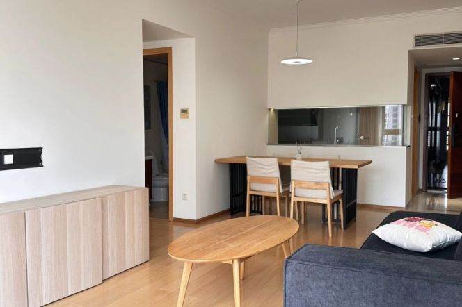 Decent Compound with Clubhouse- cosy 2br with Lift - line 3/4/7 zhenping road - Suzhou Riverside 