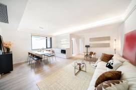 Modern decoration 3brs with balcony and floor heating in  west nan jing road CBD