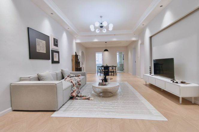Elevator 2BR | Xietu Road | 5-min walk to Line 9 & Line 12 Jiashan Road Station