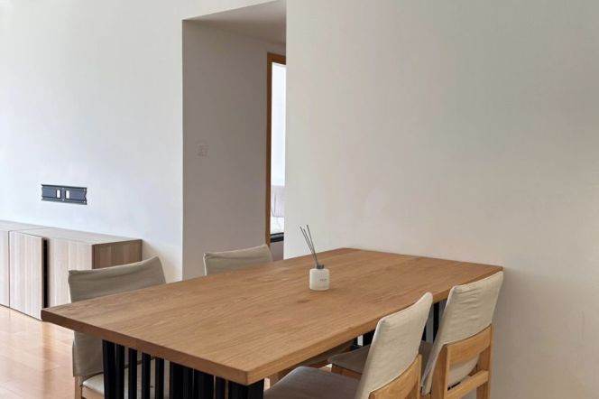 Decent Compound with Clubhouse- cosy 2br with Lift - line 3/4/7 zhenping road - Suzhou Riverside 