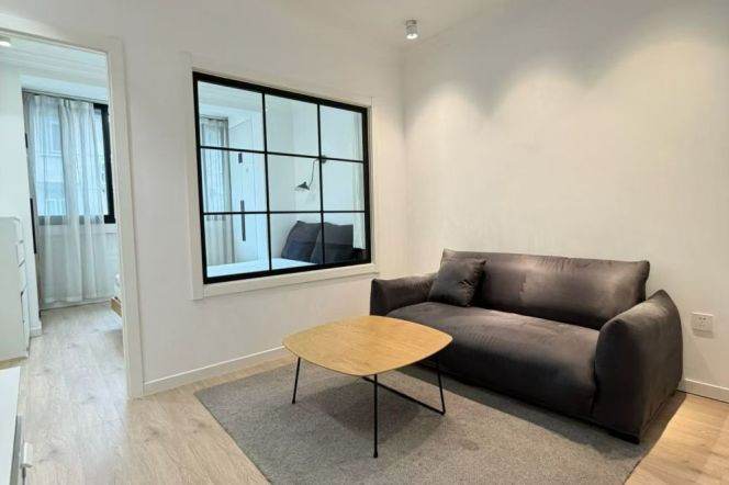 Cozy 1Br/1Lr/1Bt Close to L10/11 Jiaotong Univer Station 