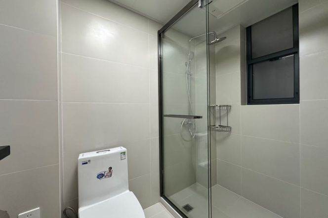 Fresh 1br Nr lancun Rd M6