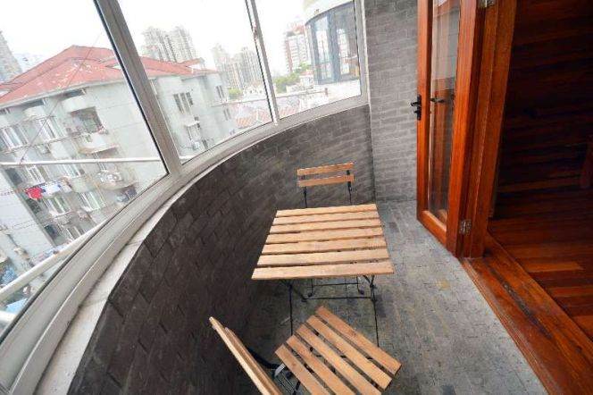 Jiashan Rd Station Elevator 1Br Line9/12
