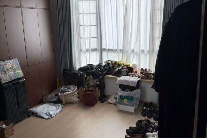 Xinhua rd 3BR 2BATH with balcony