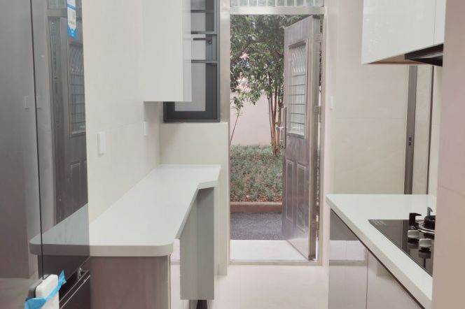 Newly Renovated 2BR Ground Floor w/Private Entrance on Gao'an Rd