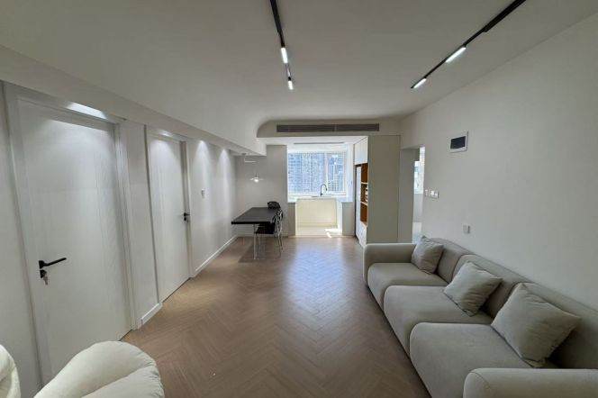 Changping station spacious & nice 2br with 15k