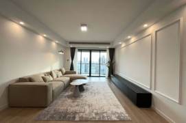 Upscale 3-Bedroom Apartment｜Prime Changning Core