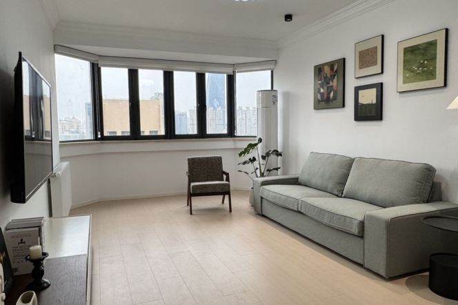Highrise 3Br-2bathr+great sunshine | Jiangsu rd metro L2/11 ,Newly 3br+Elevator | 17.2K
