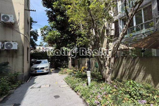 Private garden 3BR 2Bath Wukang Rd 18k