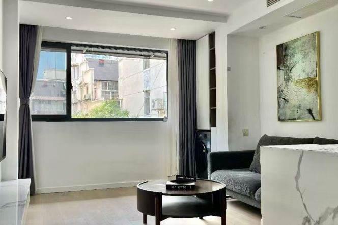 Changping rd 1BR apartment