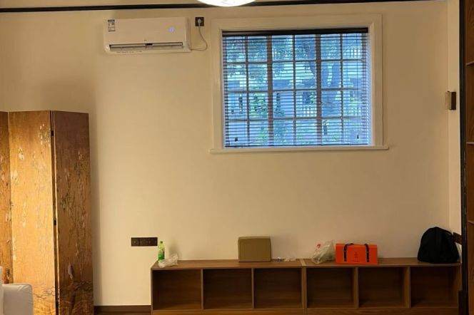 Charming 1Br/1Lr/1Bt apt nr Changshu rd,M1/7