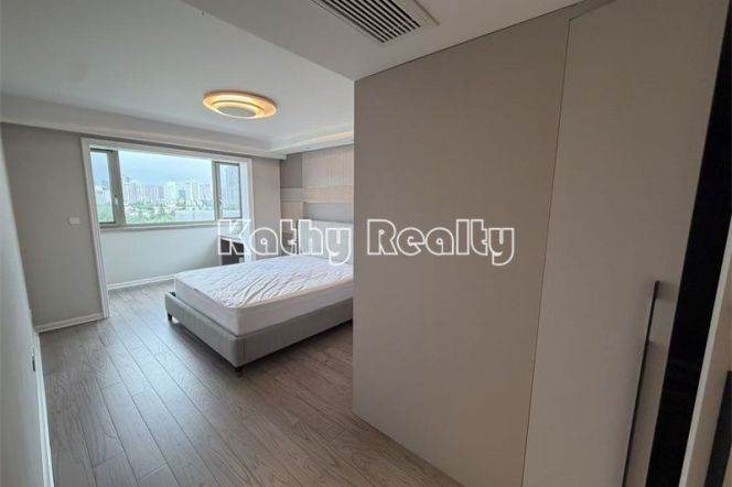 Floor heating 174sqm 2+1BR APT nr IAPM 32.5k