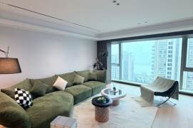  Lujiazui 3-Bed High Floor Riverview Apartment