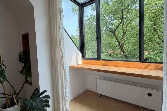 historic building -1bed - bright -wall heating- greenery view- quiet room -line 1/7 changshu road