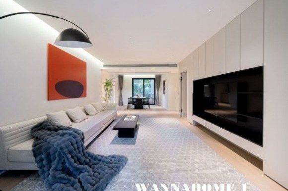 Large Balcony+Spacious&Bright&Modern 4Bdrs 2Baths+W Nanjing Rd CBD+Ladoll City+Great Compound