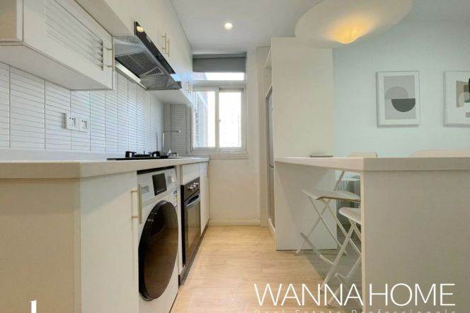 Modern&Spacious&Bright 1Bdr 1Bath Apt+6F Walk Up+Nice Compound+L14 Wu Ding Rd Metro