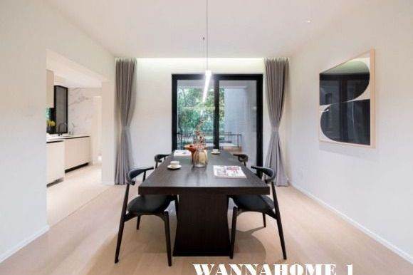 Large Balcony+Spacious&Bright&Modern 4Bdrs 2Baths+W Nanjing Rd CBD+Ladoll City+Great Compound