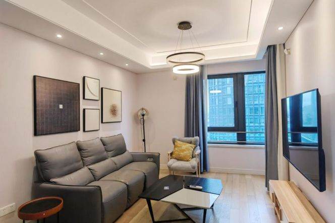 Modern 1 br with good air flow next NYU shanghai ,4 mins walking to L 6/8/11