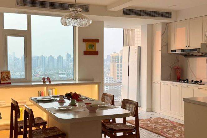 Stunning 3br high-rise @Xujiahui CBD  Line 1/9/11   