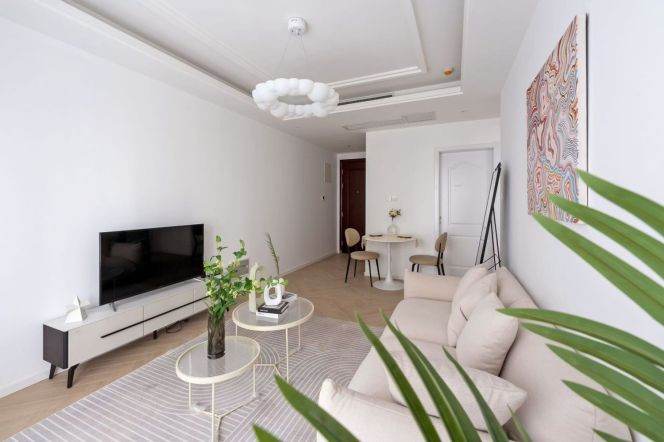Elevator 1BR | Ruijin No.2 Road | 2-min walk to Line 9 Dapuqiao Station