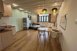 High ceiling 2BR 2Bath wall heating Huaihai Rd 14k