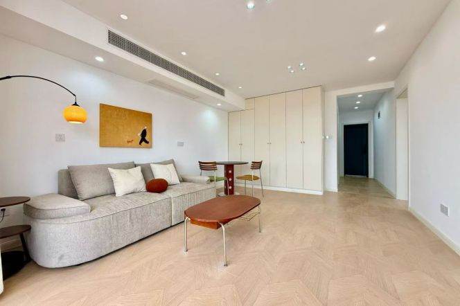 2br, 100sq,first rent, open river view, subway L4Tangqiao, big balcony，10.8k