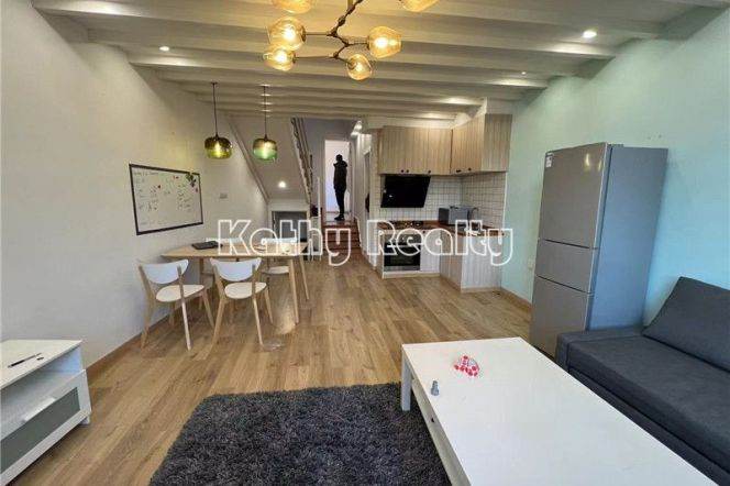 High ceiling 2BR 2Bath wall heating Huaihai Rd 14k