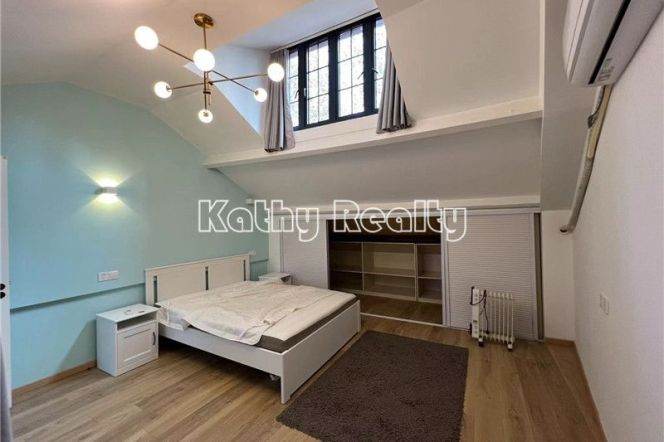 High ceiling 2BR 2Bath wall heating Huaihai Rd 14k