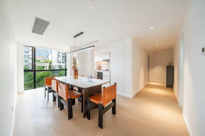 Zhongshan park charming & nice 3br2bt with 23k