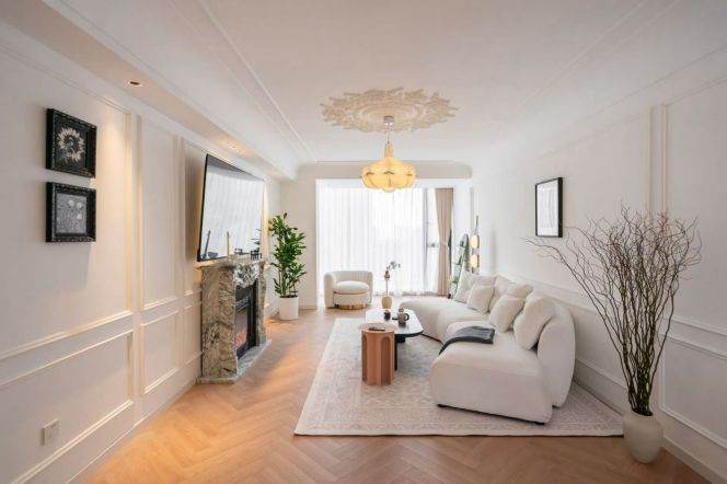 Xuhui Historic District 3-Bed Apartment with Private Lift & Clubhouse