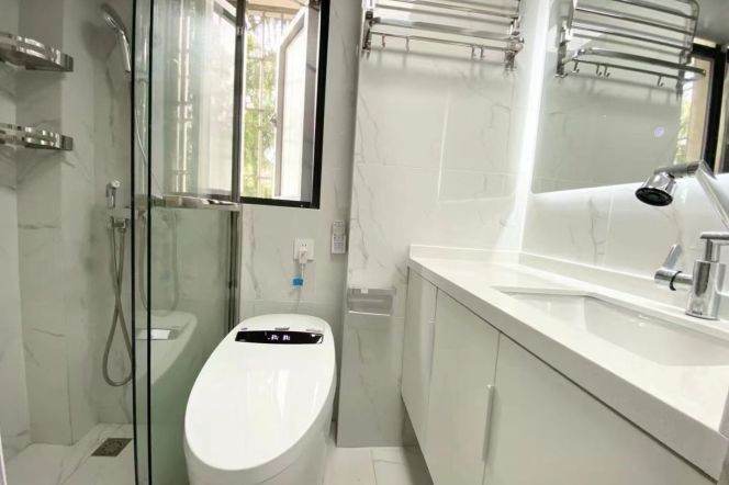 Modern one bedroom apt @Zhongshan Park 