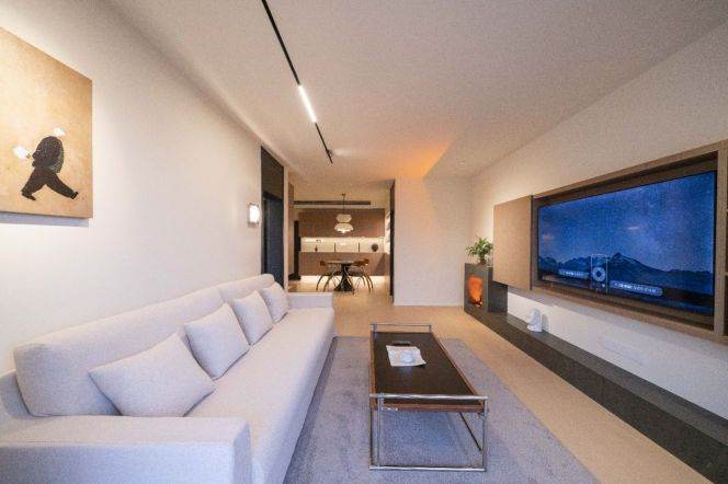 Great view 2Brs/2Lrs/1Bt apt nr Zhenping rd,M3/4/7