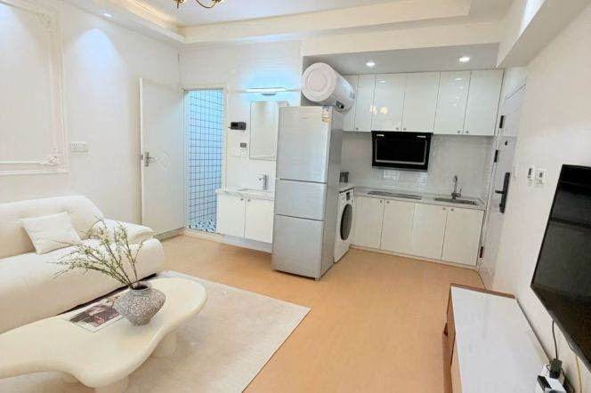 Zhongshan Park -1bed - elevator - nice compound 