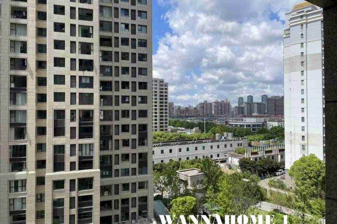 Open Balcony+Spacious&Bright 3Bdrs 2Baths Apt+L15 Wu Zhong Rd+2025 New Compound