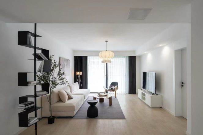 Spacious Duplex 3br/2bt Flat with open Balcony