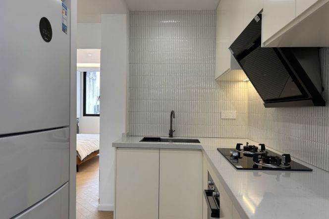 Cozy 1BR Apt +floor heating | Quiet compound | Changshu rd metro L1/7