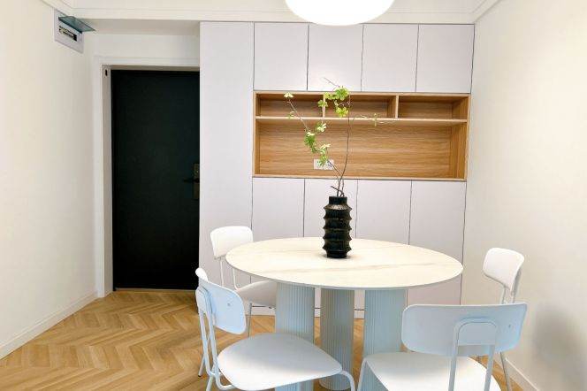 Modern 2Br2bathr | West Yan'an rd L3/4 | Central AC + Heating+Green view