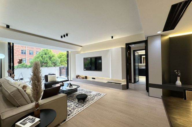  Unique 2BR with Spacious Terrace, Steps to Songyuan Road Metro (Line 10)